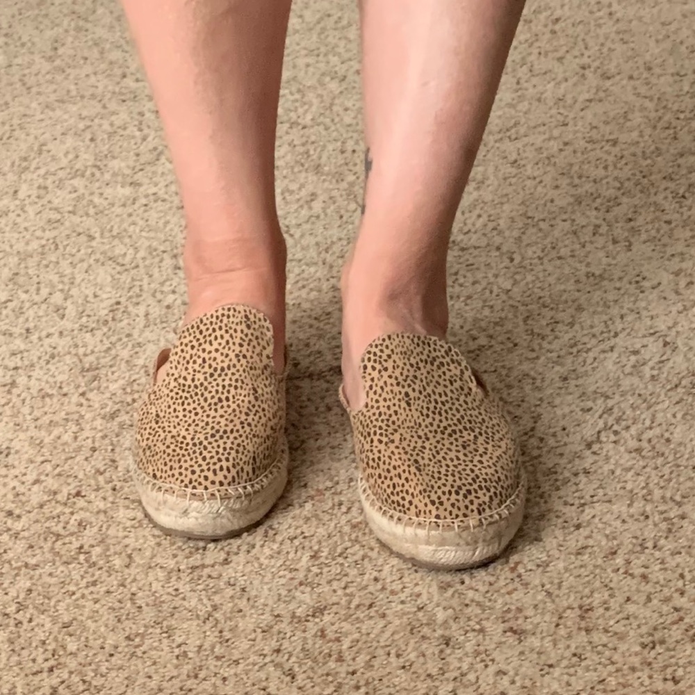 Leopard print slides